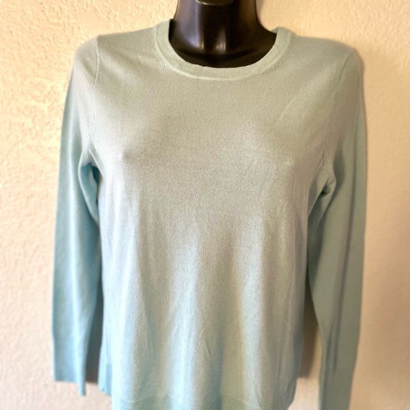 NWT, J Crew
Teddie Sweater, NWT, Size S - Picture 2 of 7
